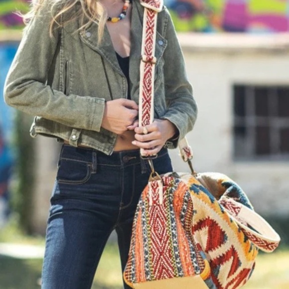 NWT Aztec Print Weekender Duffle Bag - Picture 4 of 6